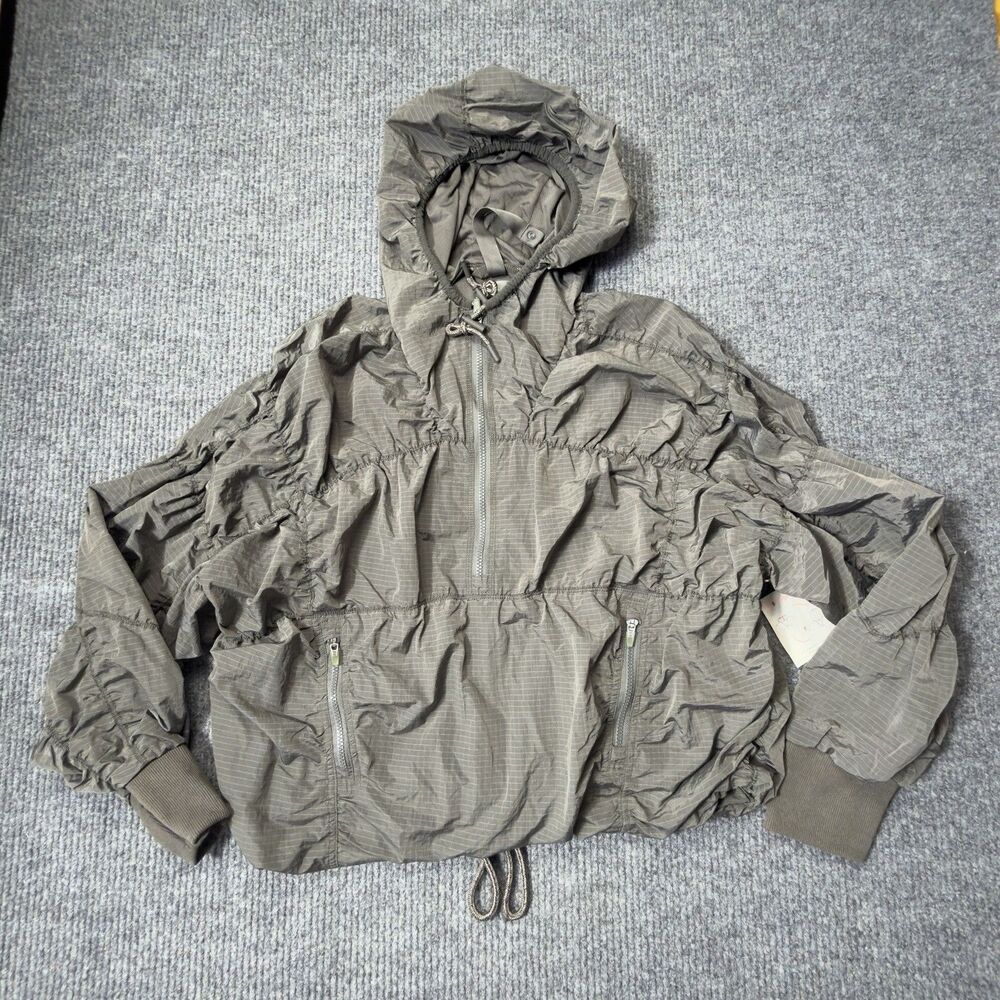 FP Movement Free People Size Large Happy Camper Pullover Windbreaker Green NEW